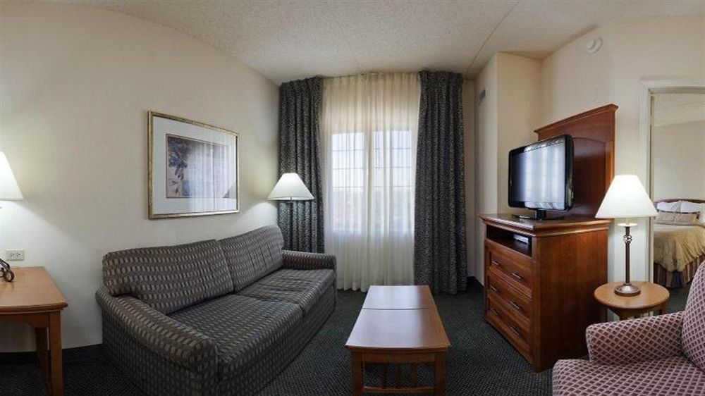 Staybridge Chicago-oakbrook Terrace By Ihg Hotel 3*