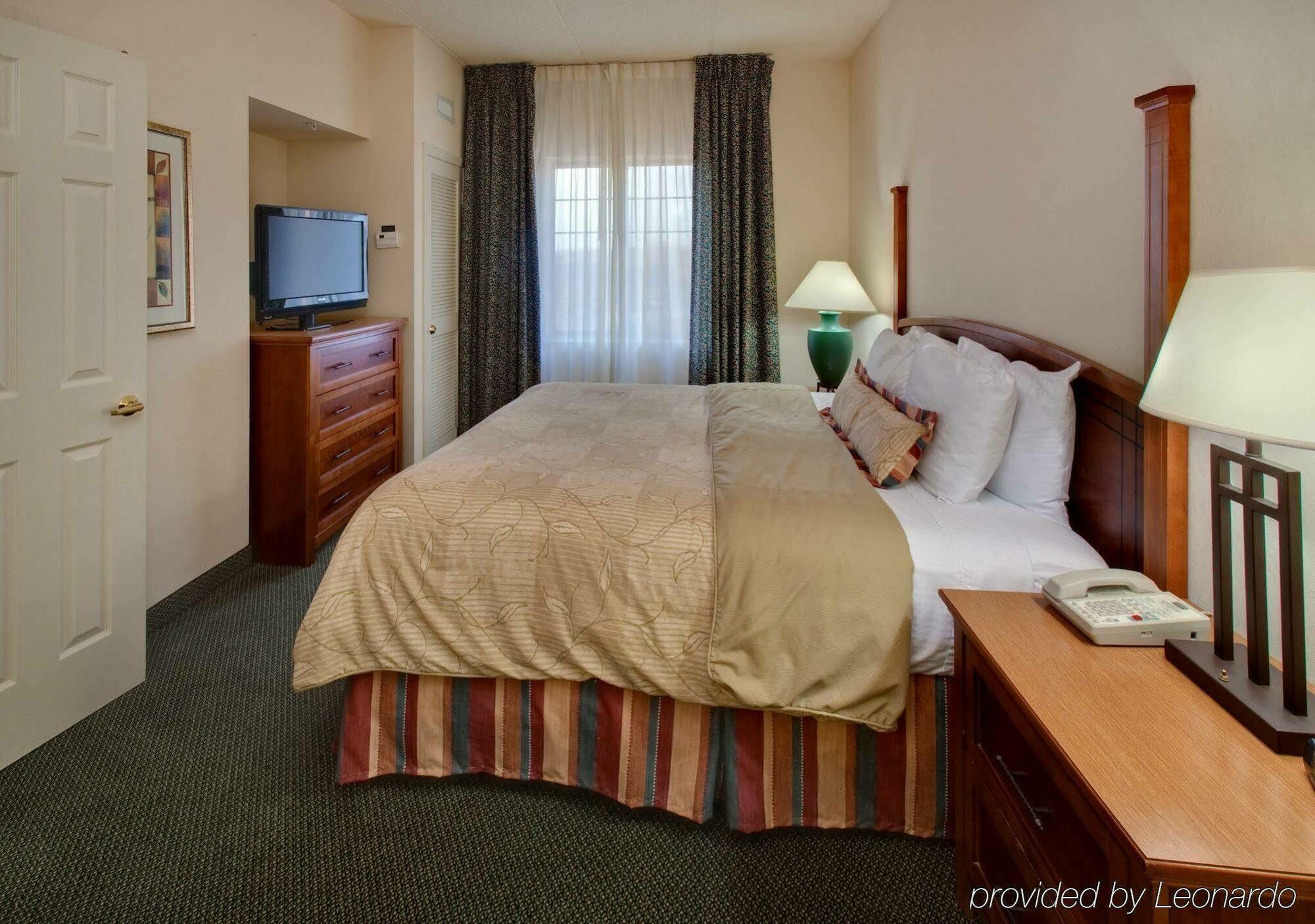 Hotel Staybridge Chicago-oakbrook Terrace By Ihg 3*