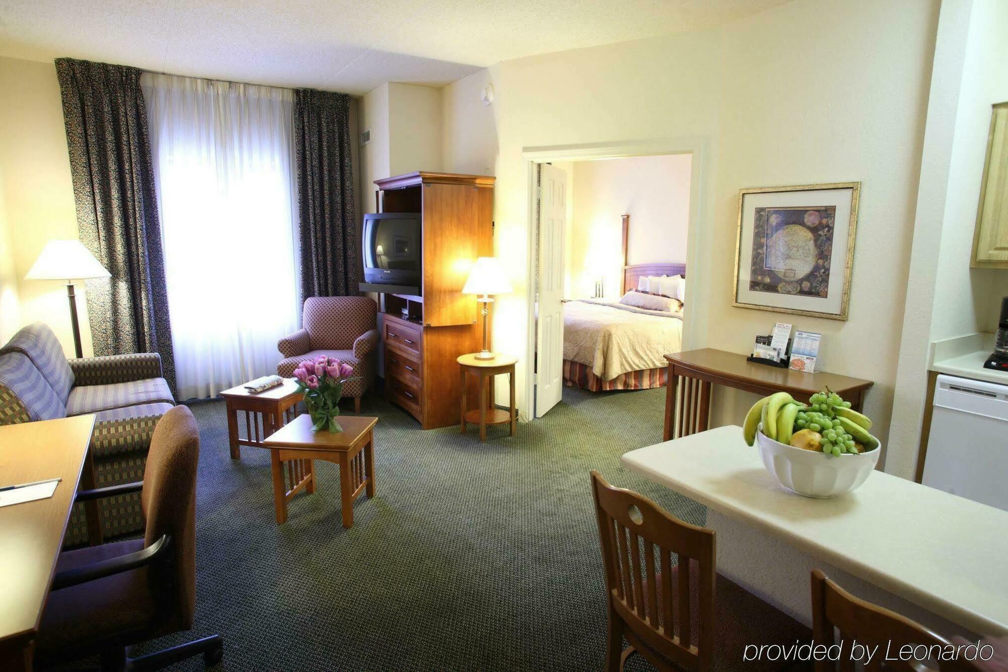 Staybridge Chicago-oakbrook Terrace By Ihg Hotel 3*